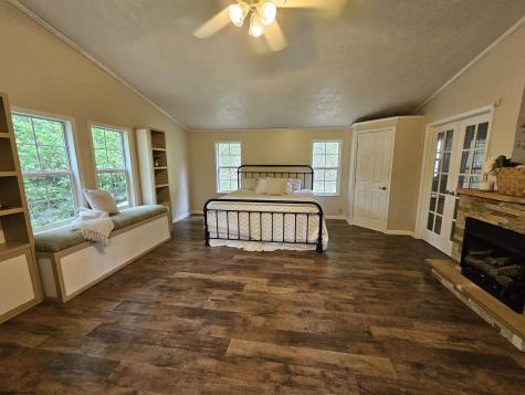 3923 Bear Mountain Road Bridgeport WV 26330