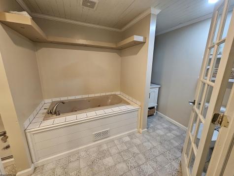 3923 Bear Mountain Road Bridgeport WV 26330