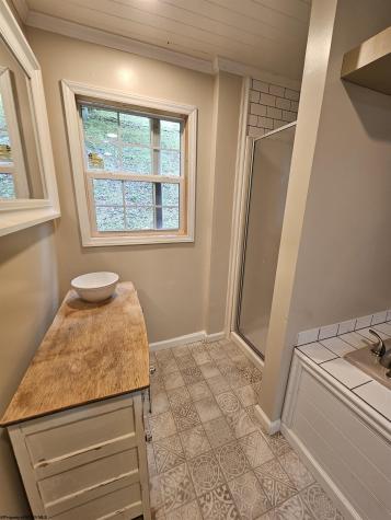 3923 Bear Mountain Road Bridgeport WV 26330