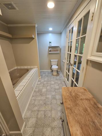 3923 Bear Mountain Road Bridgeport WV 26330