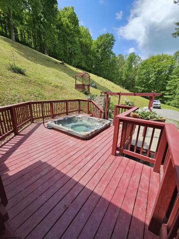 3923 Bear Mountain Road Bridgeport WV 26330
