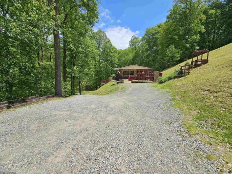 3923 Bear Mountain Road Bridgeport WV 26330