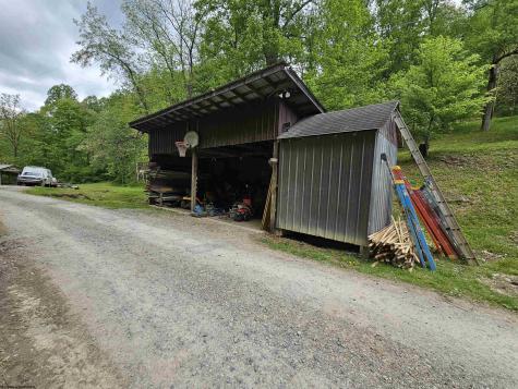 3923 Bear Mountain Road Bridgeport WV 26330