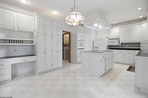 2019 Tanglewood Road Bridgeport WV 26330