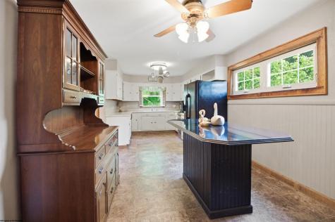 58 Carolina Avenue Salem WV 26426