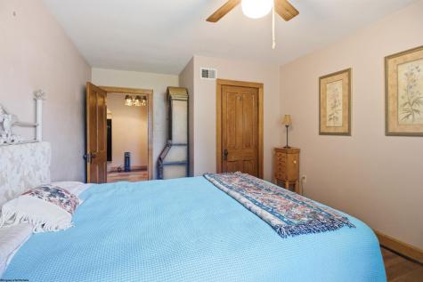 58 Carolina Avenue Salem WV 26426