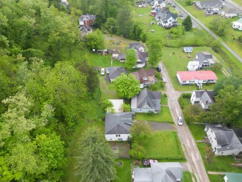 58 Carolina Avenue Salem WV 26426