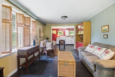 58 Carolina Avenue Salem WV 26426