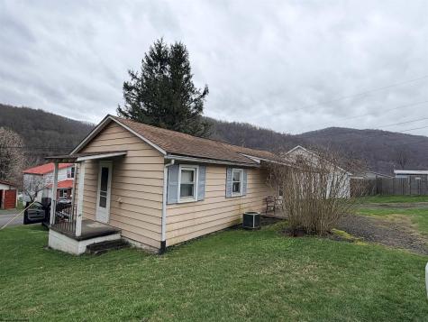 10 Center Street Rowlesburg WV 26425