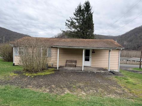 10 Center Street Rowlesburg WV 26425