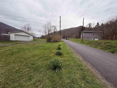 10 Center Street Rowlesburg WV 26425