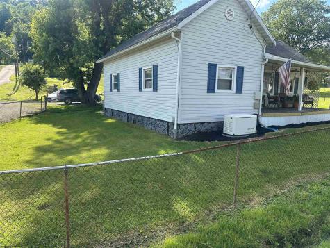 102 3rd Street Enterprise WV 26568
