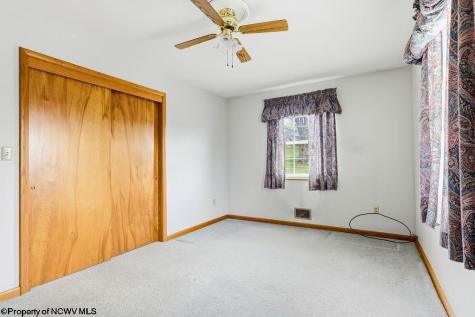 27 Millbrook Road Bridgeport WV 26330