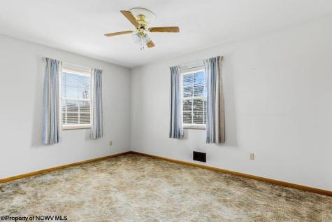27 Millbrook Road Bridgeport WV 26330