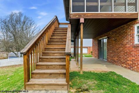 27 Millbrook Road Bridgeport WV 26330