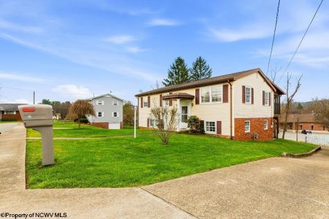 27 Millbrook Road Bridgeport WV 26330