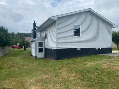 260 Adolph Road Mill Creek WV 26280