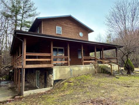 200 Beavertail Drive Bruceton Mills WV 26525