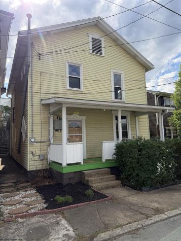 53 Rebecca Street Shinnston WV 26431