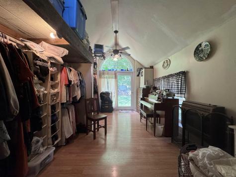 806 Indian Run Road Salem WV 26426-8582