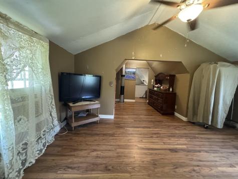 806 Indian Run Road Salem WV 26426-8582