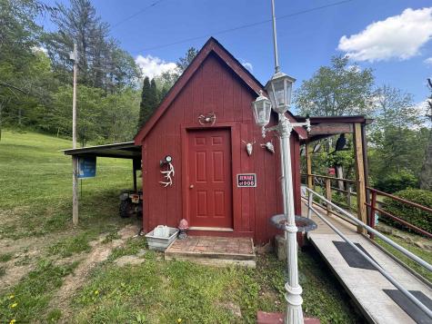 806 Indian Run Road Salem WV 26426-8582