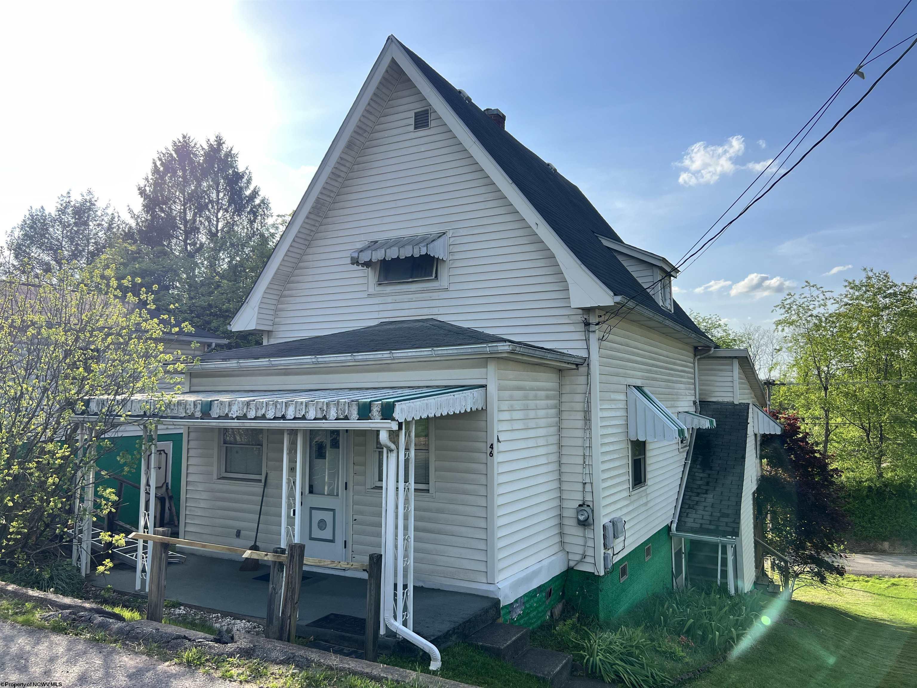 46 Grand Avenue West Union WV 26456-8509