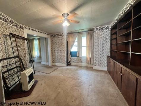46 Grand Avenue West Union WV 26456-8509
