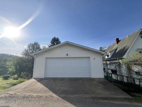 46 Grand Avenue West Union WV 26456-8509