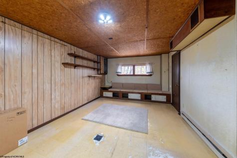 110 Lynne Avenue Kingwood WV 26537