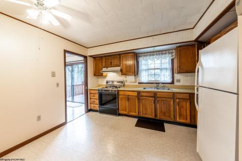 110 Lynne Avenue Kingwood WV 26537