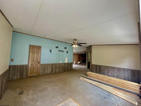 3806 Irish Ridge Road Tunnelton WV 26444
