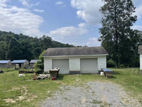 3806 Irish Ridge Road Tunnelton WV 26444