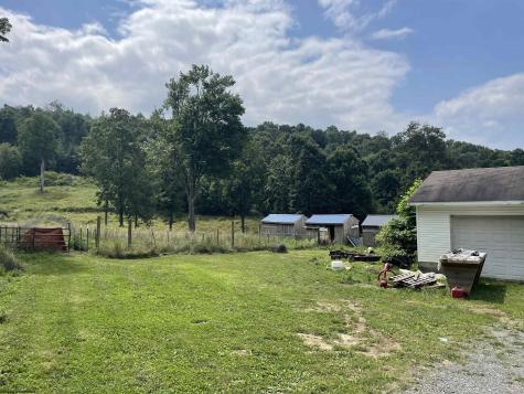 3806 Irish Ridge Road Tunnelton WV 26444