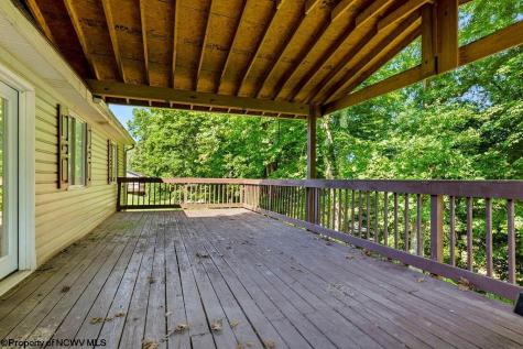 137 Blossom Drive Clarksburg WV 26301