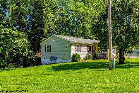 137 Blossom Drive Clarksburg WV 26301