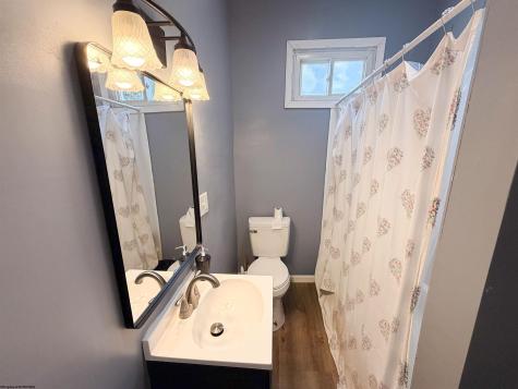 60 Watkins Lane Clarksburg WV 26301