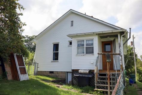 60 Watkins Lane Clarksburg WV 26301