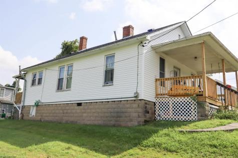 60 Watkins Lane Clarksburg WV 26301