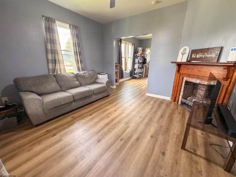 60 Watkins Lane Clarksburg WV 26301