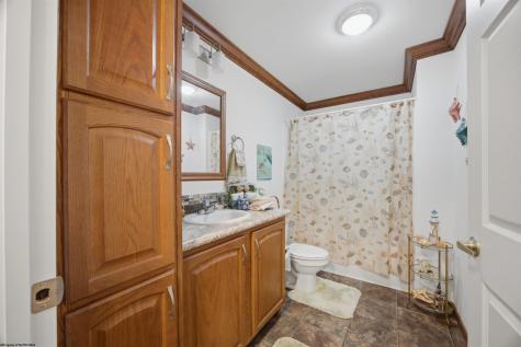 7 Rundle Way Fairmont WV 26554