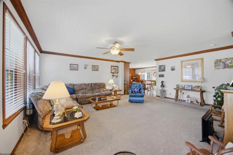 7 Rundle Way Fairmont WV 26554