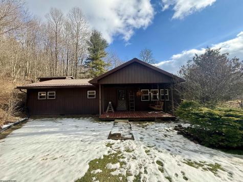 181 Oates Lane Ellamore WV 26267