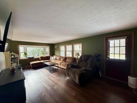 181 Oates Lane Ellamore WV 26267