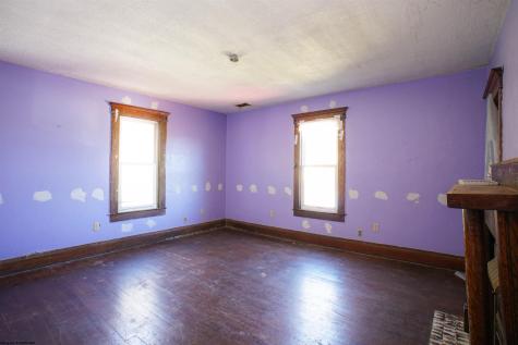 636 S 7th Street Clarksburg WV 26301
