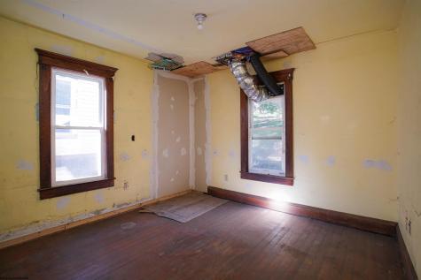 636 S 7th Street Clarksburg WV 26301