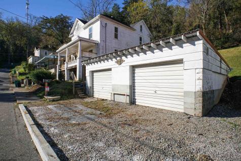 636 S 7th Street Clarksburg WV 26301