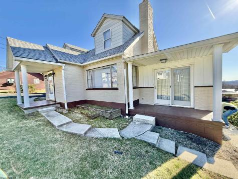 1634 Kingwood Pike Morgantown WV 26508