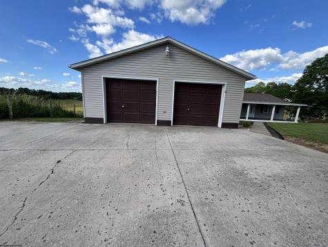 462 Jonestown Mt Liberty Road Philippi WV 26416