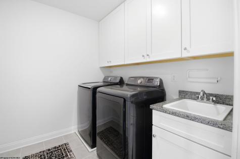 56 Windermere Lane Morgantown WV 26508